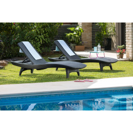 Комплект пластикових шезлонгів Keter Pacific Set 2шт. + Столик Графіт