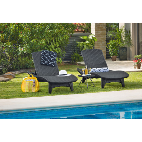 Комплект пластикових шезлонгів Keter Pacific Set 2шт. + Столик Графіт1